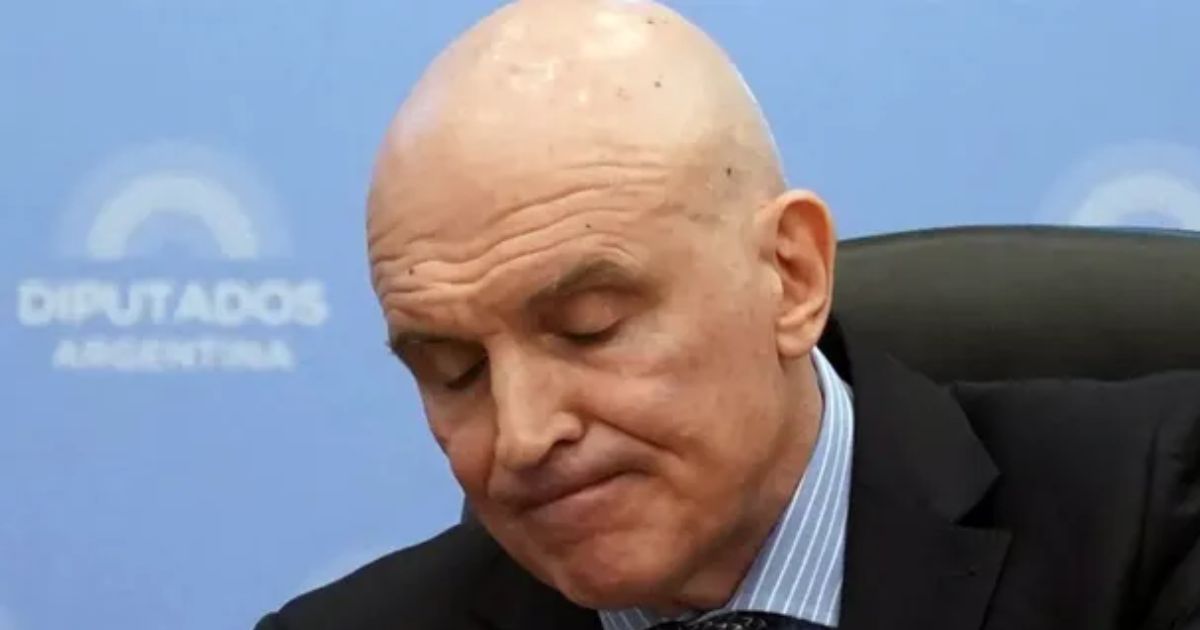 Espert renuncio a la presidencia de la Comisión de Presupuesto - Periodismo de Izquierda