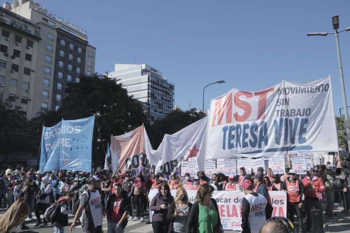 Movimiento Piquetero Gran Marcha A Plaza De Mayo Periodismo De Izquierda