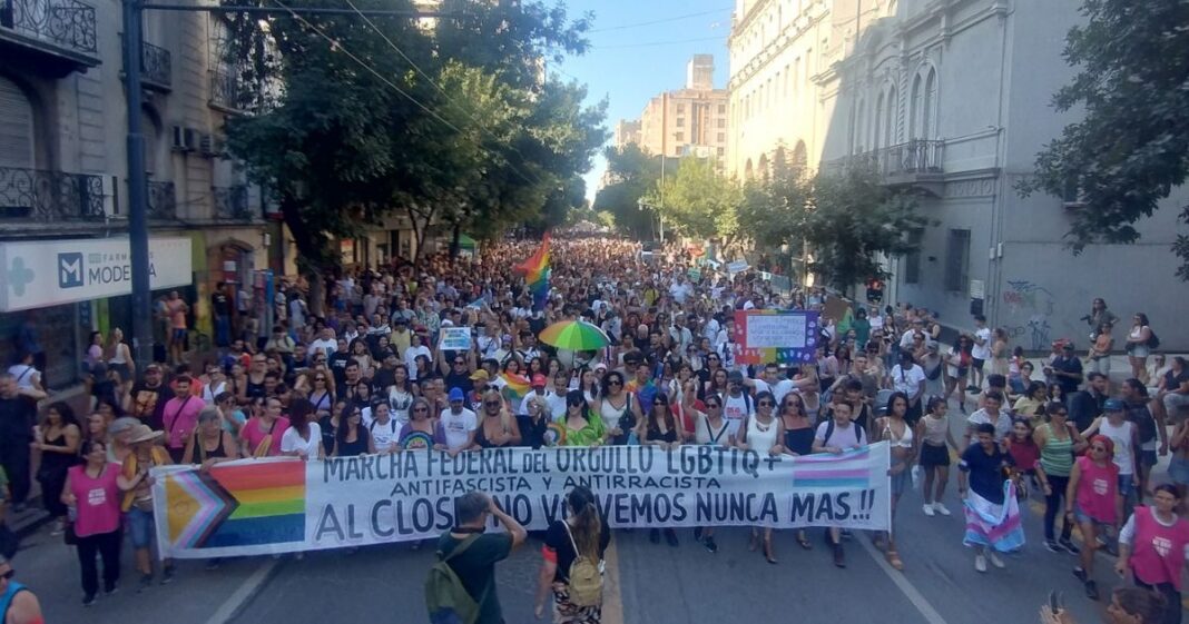 Marcha del orgullo antifascista en Córdoba