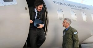 gira al exterior