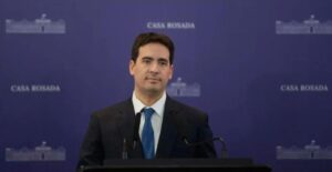 El vocero presidencial Adrián Ravier anticipa una fuerte devaluación