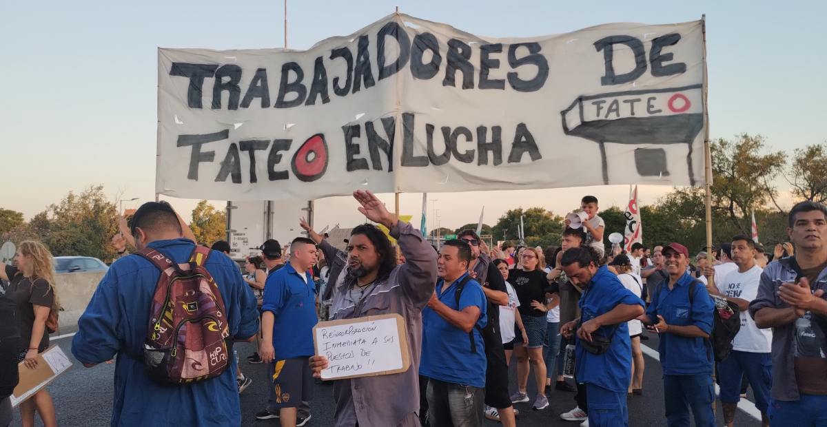 Trabajadores de FATE en lucha reclamando un cambio de rumbo