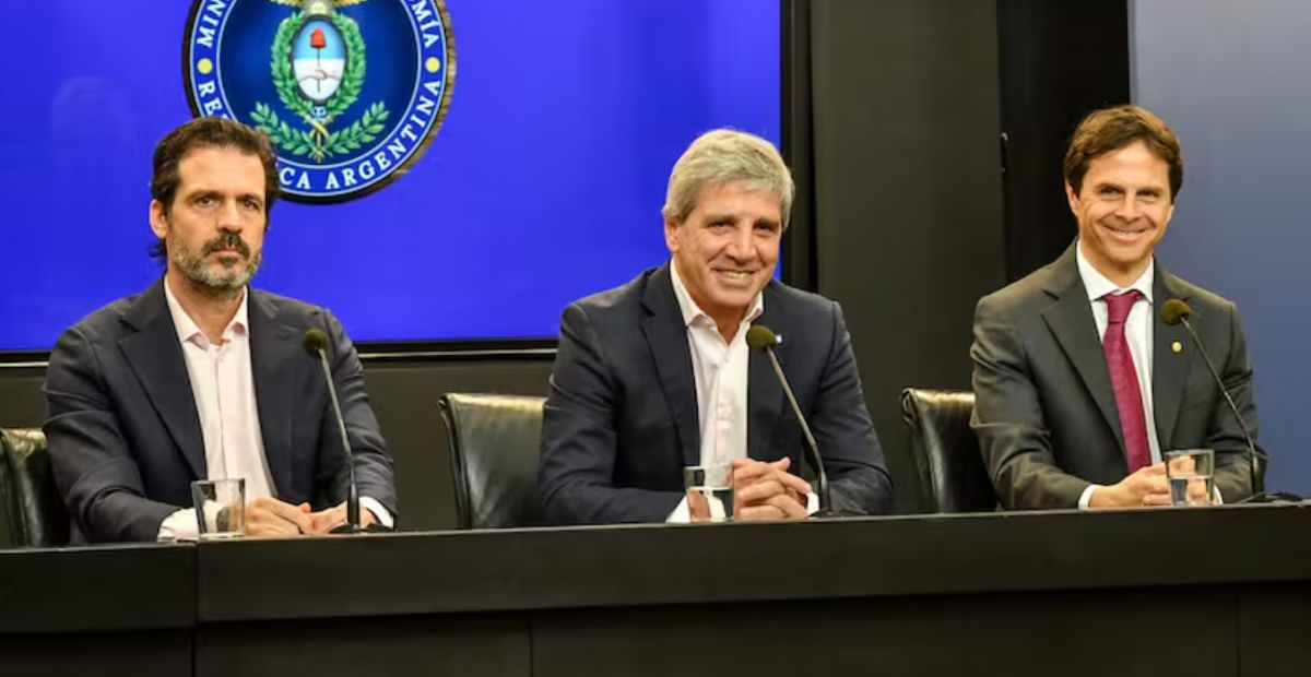 El lanzamiento de nuevos créditos UVA fondeados con la ANSES por Luis Caputo