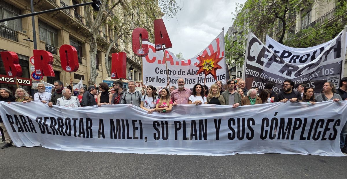 El inicio de la Marcha de la Bronca en Plaza de Mayo y todo el país este 19 de septiembre