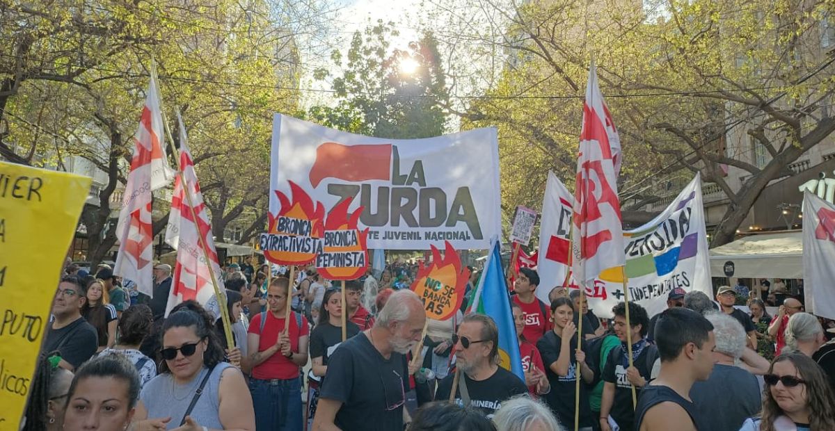 La masiva Marcha de la Bronca en Mendoza contra el gobierno de Javier Milei y Alfredo Cornejo