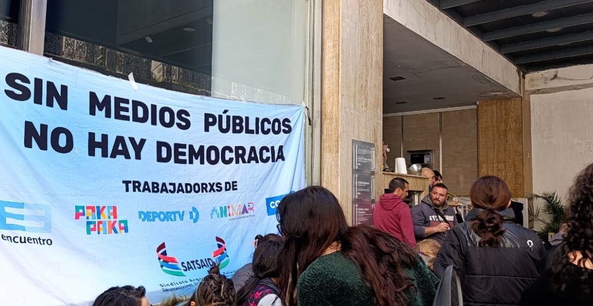Los trabajadores de Contenidos Públicos llevan 700 días sin aumento salarial en medio del vaciamiento