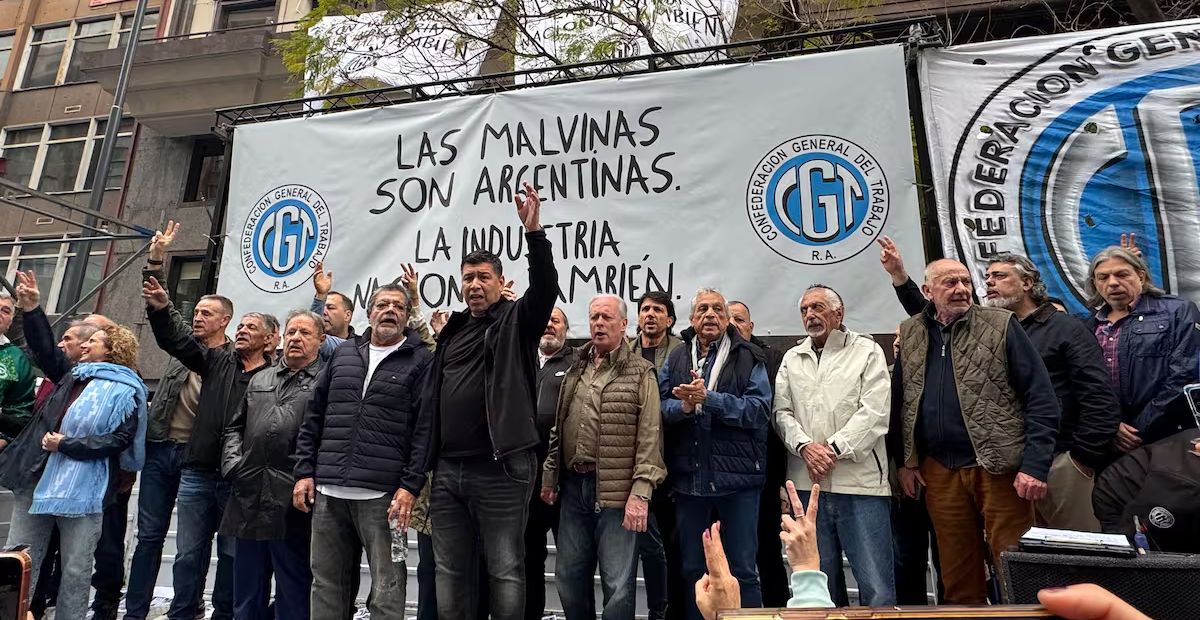La CGT se movilizó frente a la Secretaría de Industria pero sigue sin convocar a un paro general
