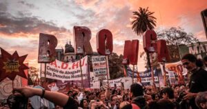 19 de septiembre, marcha de la bronca en Plaza de Mayo, Buenos Aires